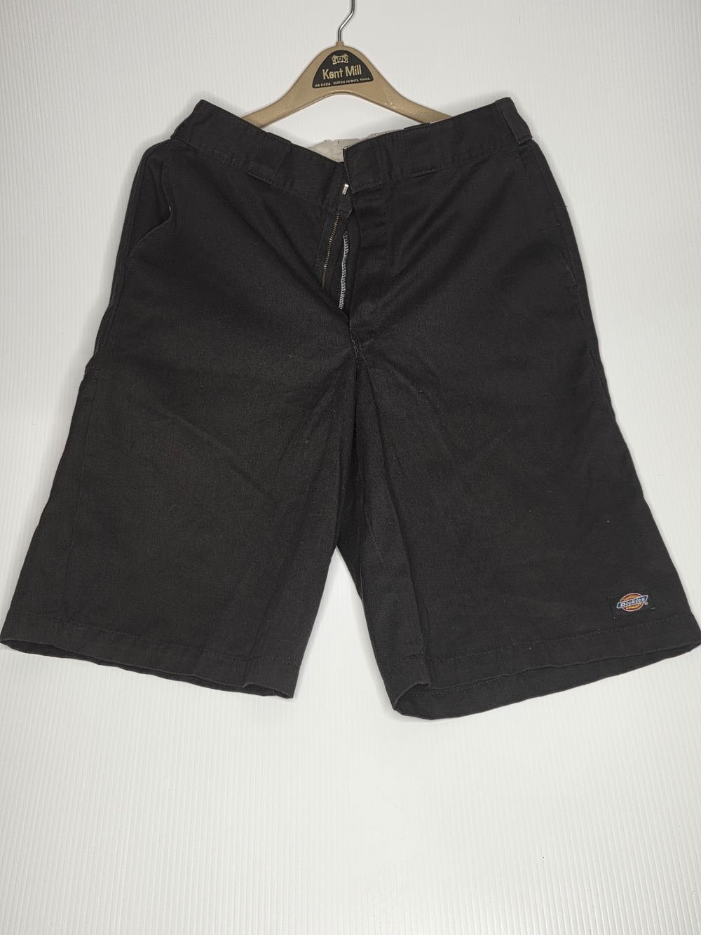 Dickies 13" Loose Fit Multi-Use Pocket Work Shorts 32w